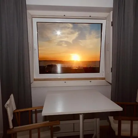 28 House Island - Ocean View, Patio With Barbecue, Perfect Location Semesterbostad